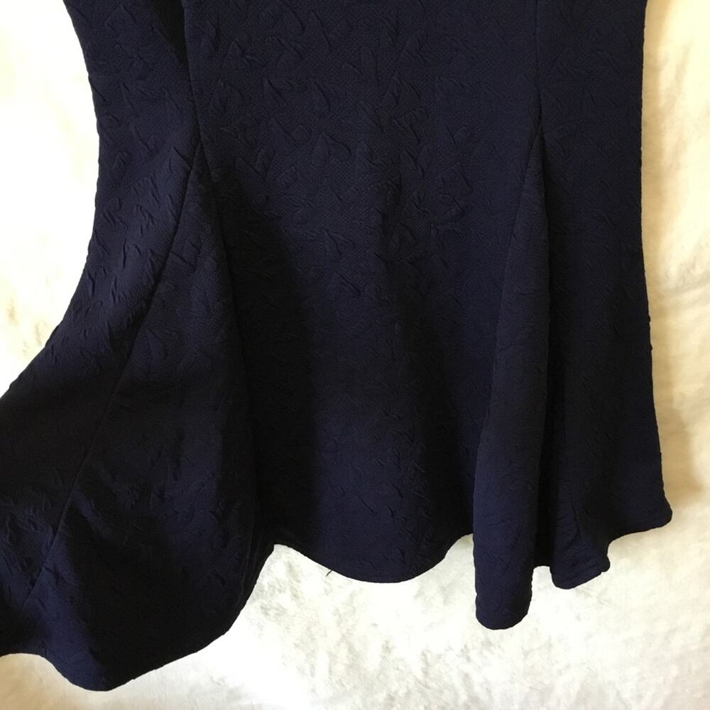Navy Blue Heart Shape Detail Sleeveless Dress - Picture 5 of 8